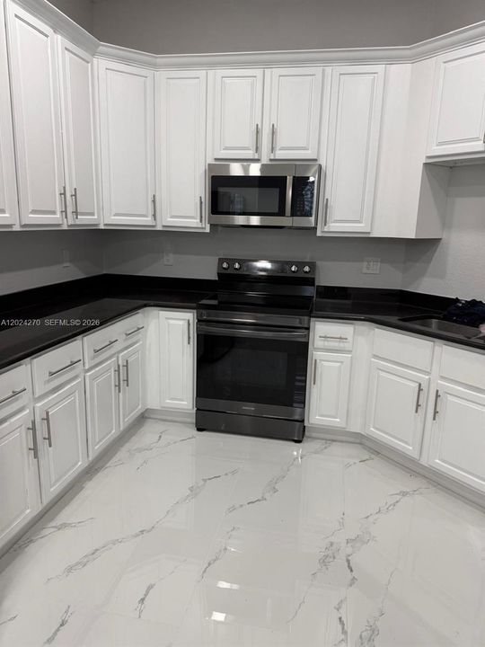 For Sale: $380,000 (3 beds, 3 baths, 0 Square Feet)