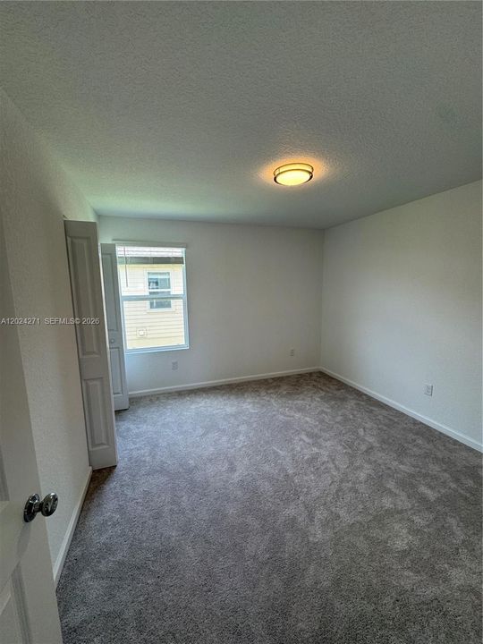 For Rent: $2,900 (6 beds, 3 baths, 2586 Square Feet)