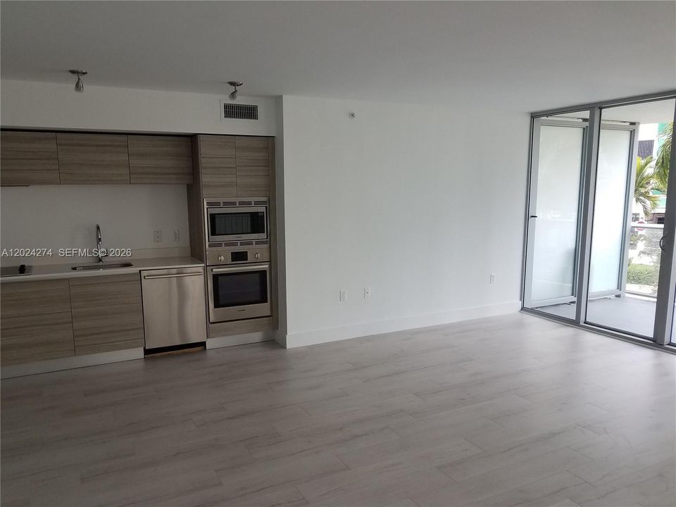 На продажу: $515,000 (1 спален, 1 ванн, 763 Квадратных фут)