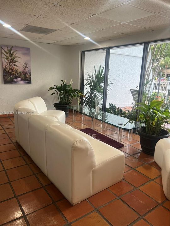 En Venta: $220,000 (1 camas, 2 baños, 710 Pies cuadrados)