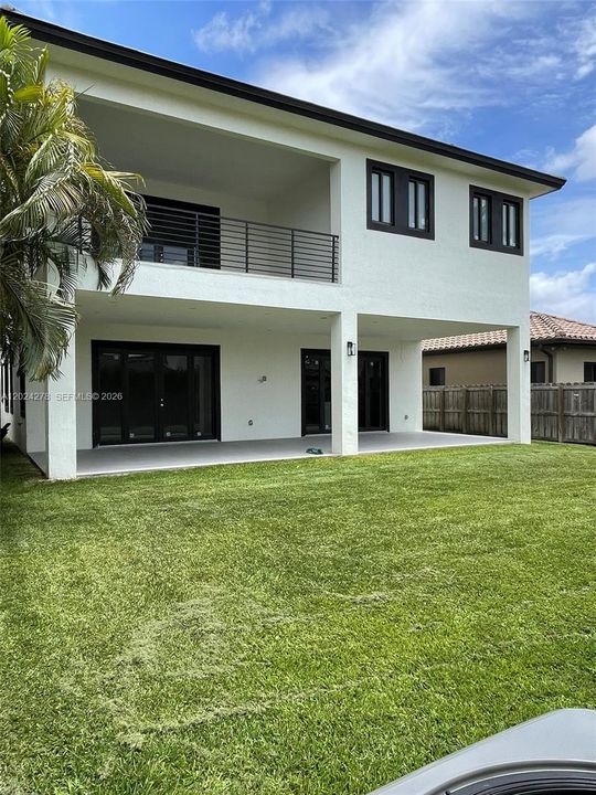 For Sale: $1,300,000 (4 beds, 4 baths, 3900 Square Feet)