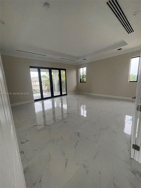 For Sale: $1,300,000 (4 beds, 4 baths, 3900 Square Feet)