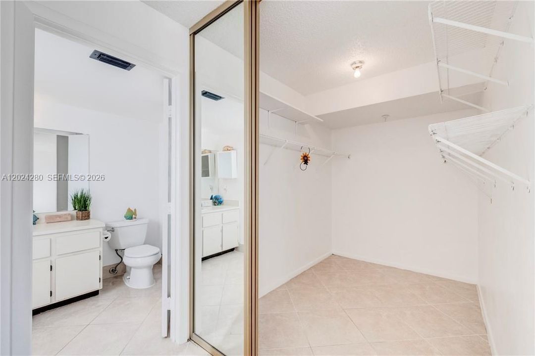 En Renta: $2,295 (2 camas, 2 baños, 1160 Pies cuadrados)