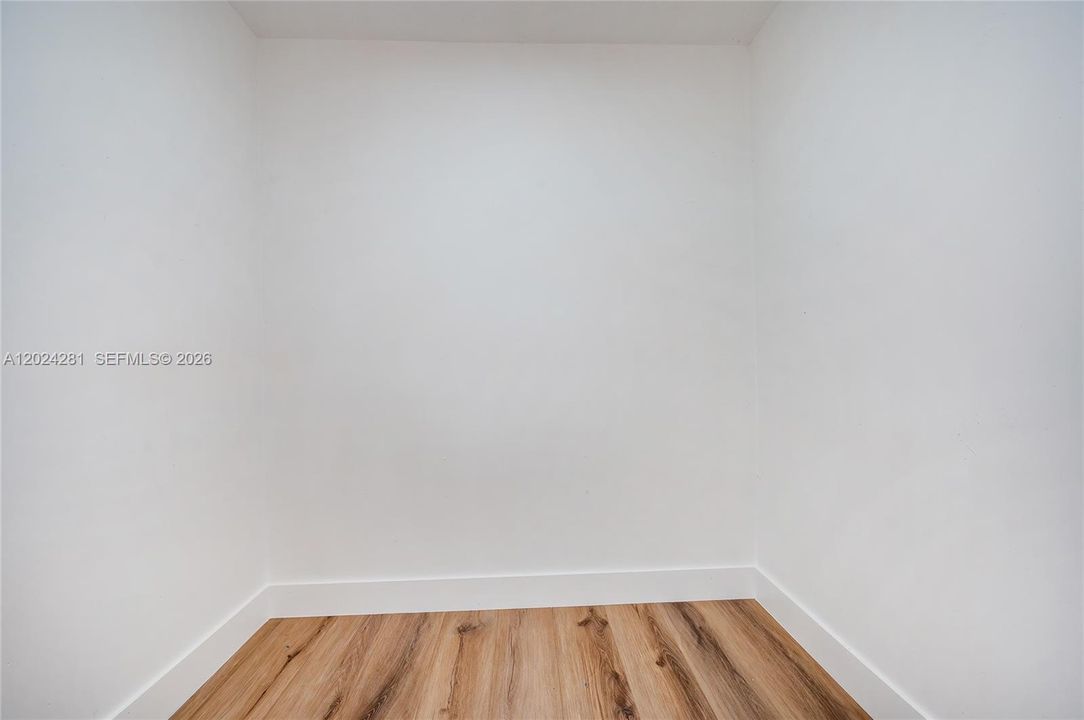 For Sale: $899,000 (3 beds, 2 baths, 1540 Square Feet)