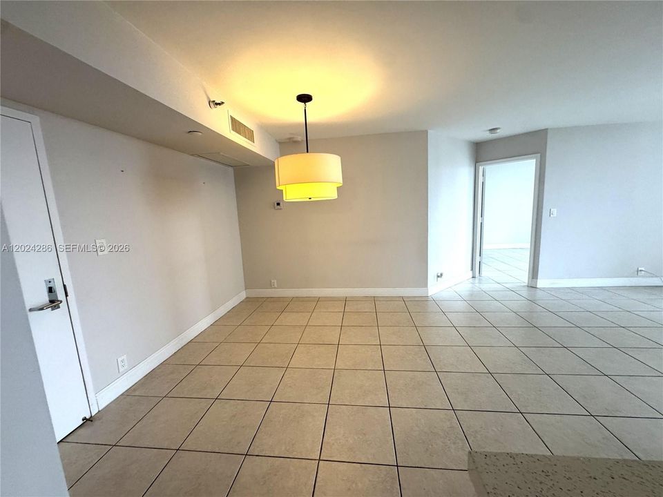 В аренду: $3,200 (2 спален, 2 ванн, 1181 Квадратных фут)