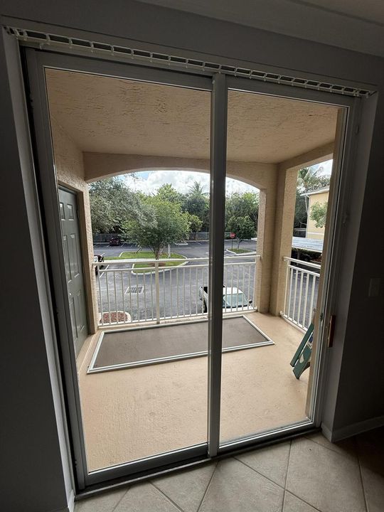 Balcony_1