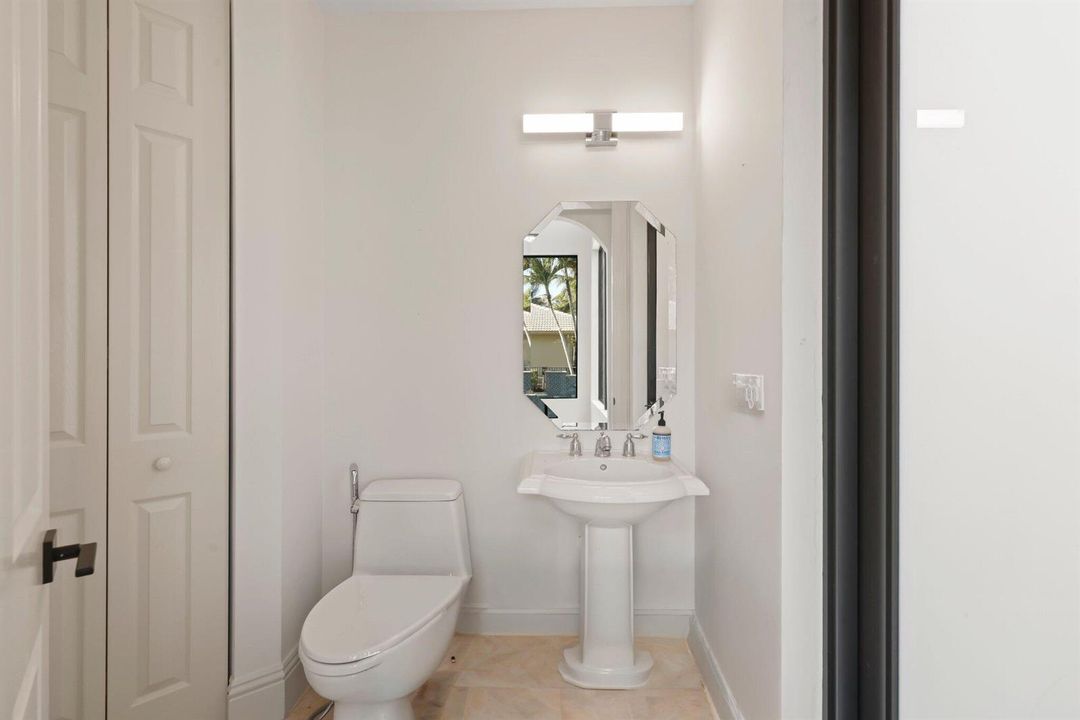 10718 Canyon Bay Lane - 27.jpg-SMALL