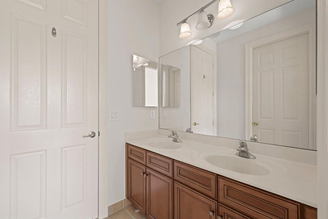 bathroom 4