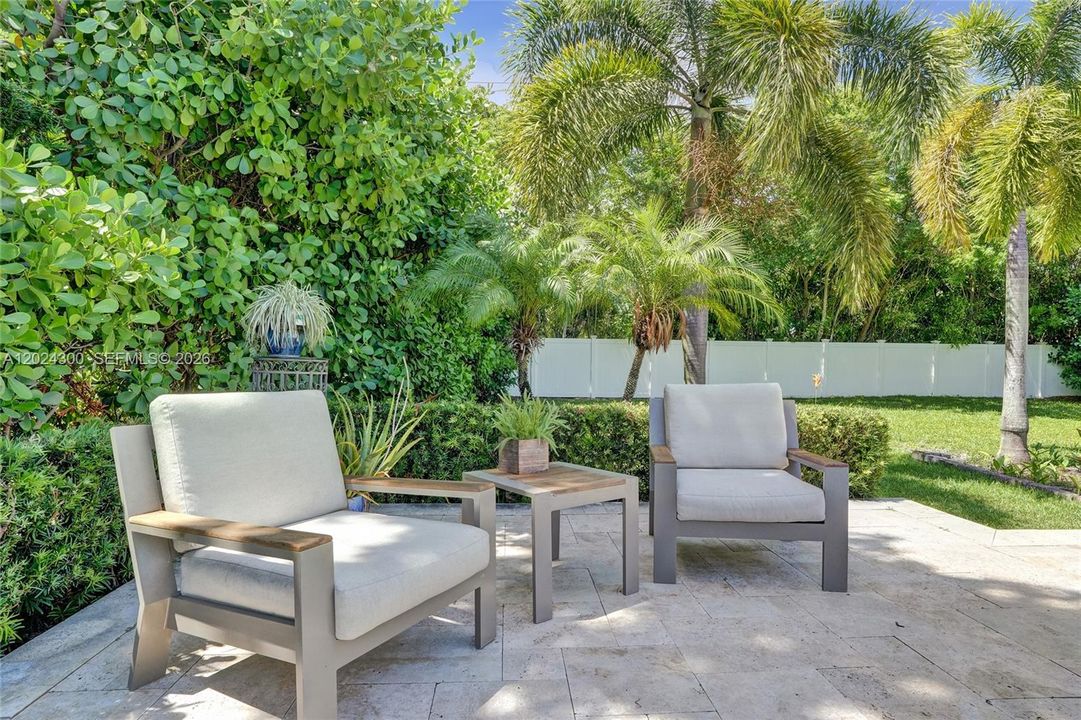 For Rent: $7,500 (4 beds, 2 baths, 2871 Square Feet)
