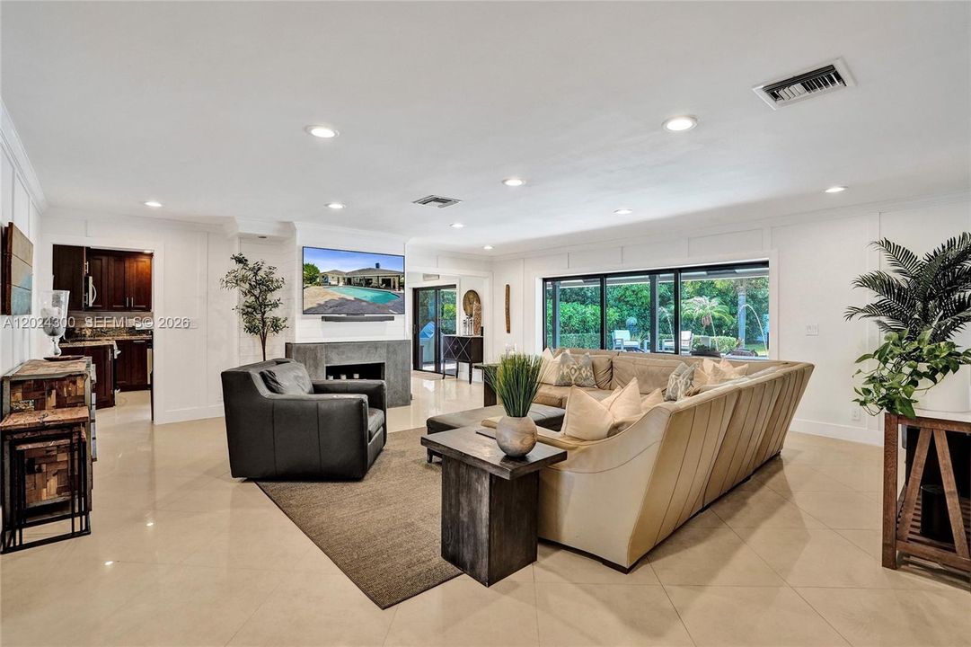 For Rent: $7,500 (4 beds, 2 baths, 2871 Square Feet)