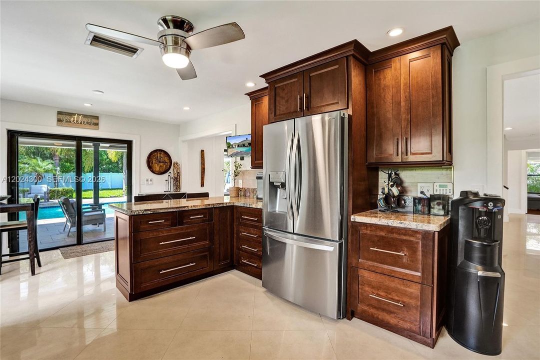 For Rent: $7,500 (4 beds, 2 baths, 2871 Square Feet)