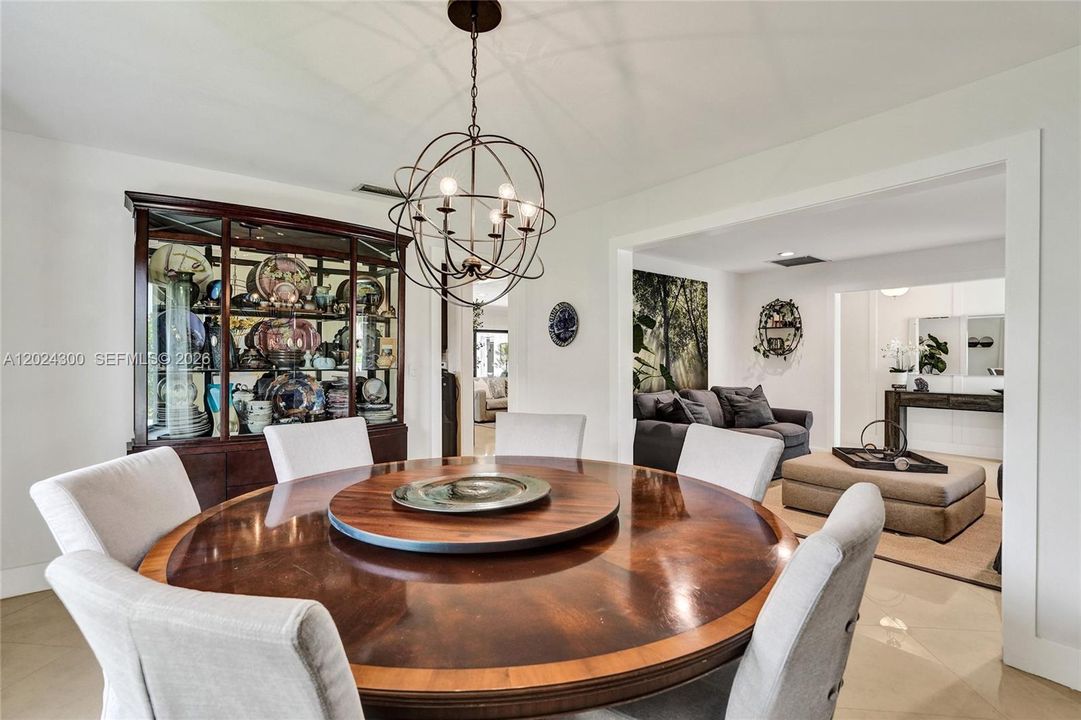 For Rent: $7,500 (4 beds, 2 baths, 2871 Square Feet)