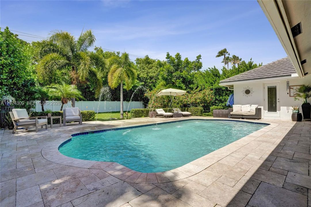 For Rent: $7,500 (4 beds, 2 baths, 2871 Square Feet)