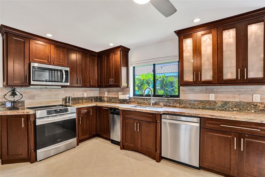For Rent: $7,500 (4 beds, 2 baths, 2871 Square Feet)