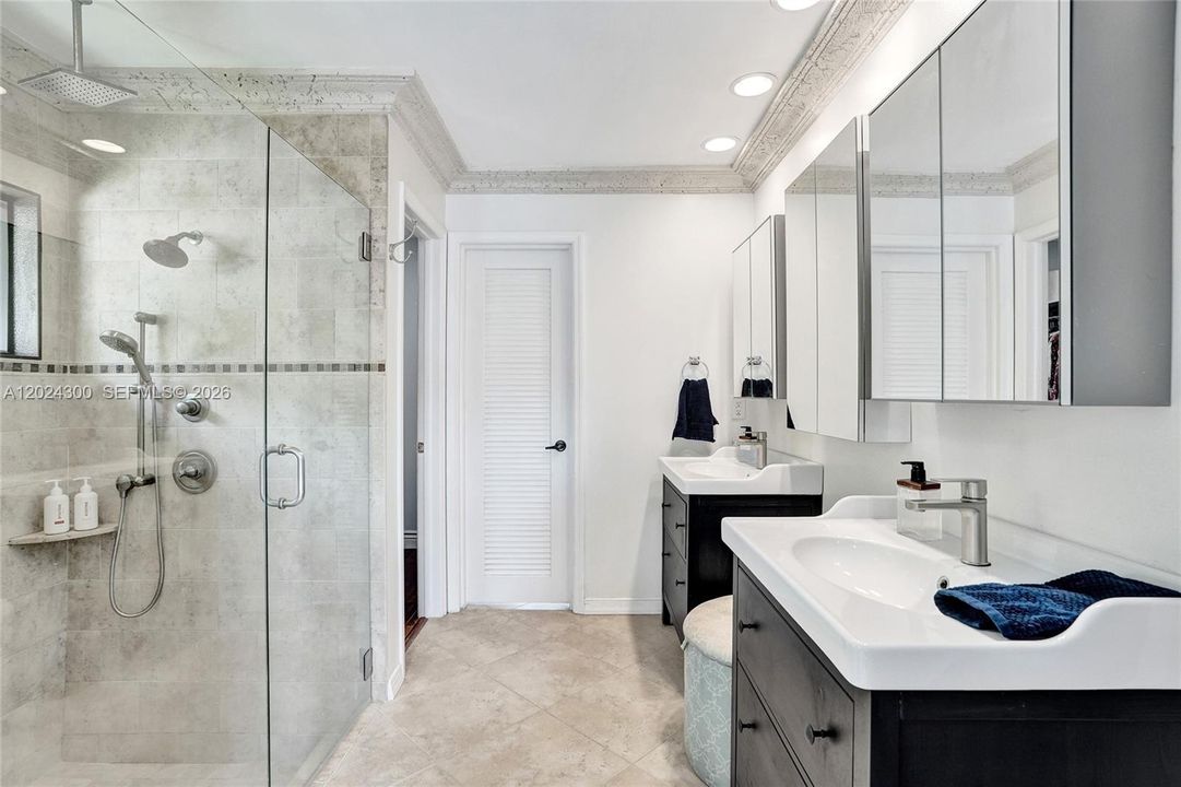 For Rent: $7,500 (4 beds, 2 baths, 2871 Square Feet)