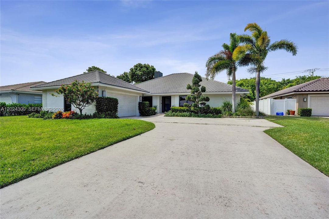 For Rent: $7,500 (4 beds, 2 baths, 2871 Square Feet)