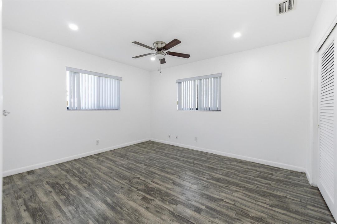 837 NW 41st St - Oakland Park-12