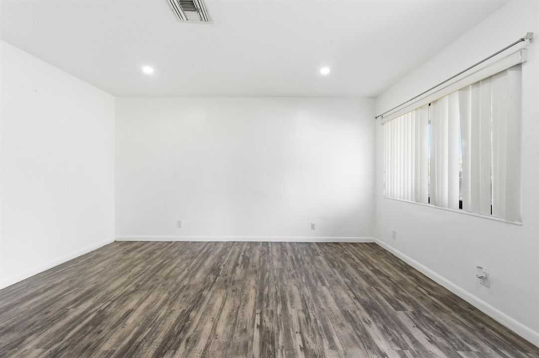 837 NW 41st St - Oakland Park-7