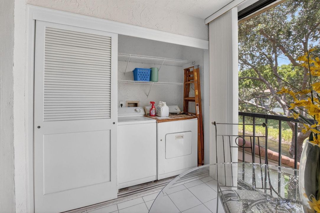 Full-Size Washer & Dryer