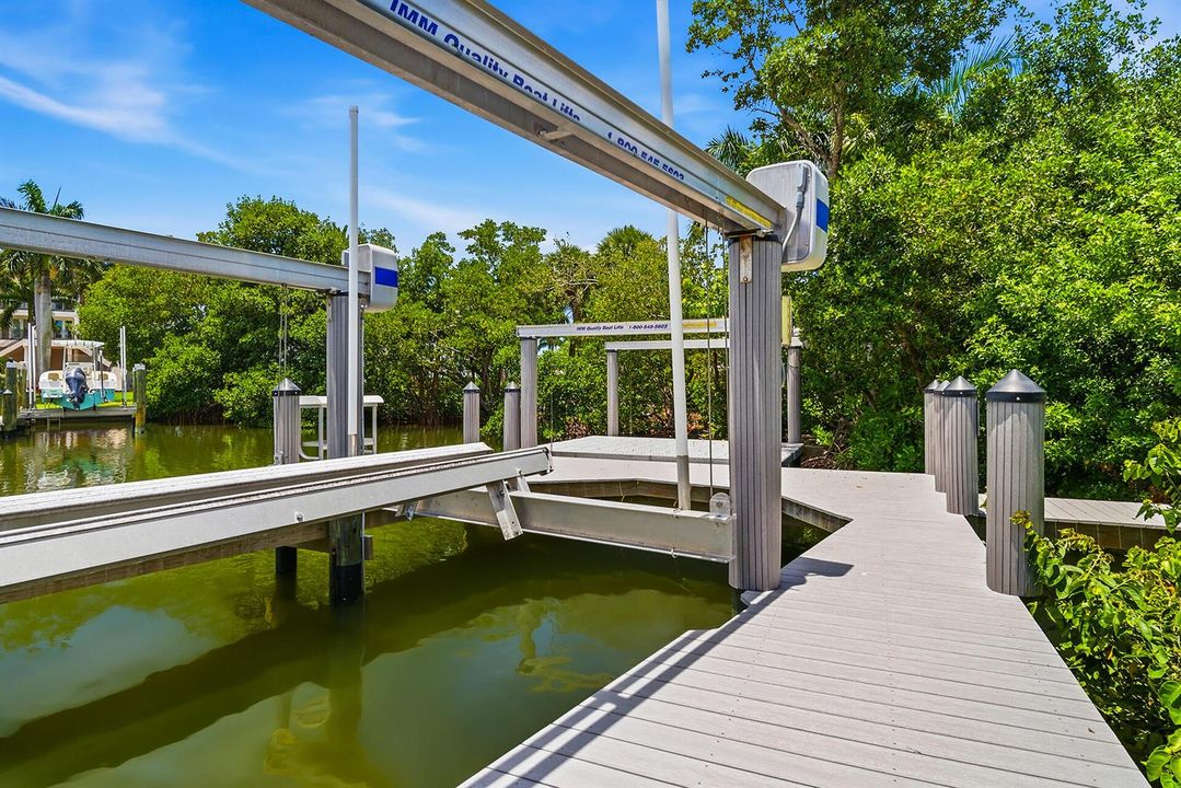 98-SOUTHPORT-COVE-34134-091