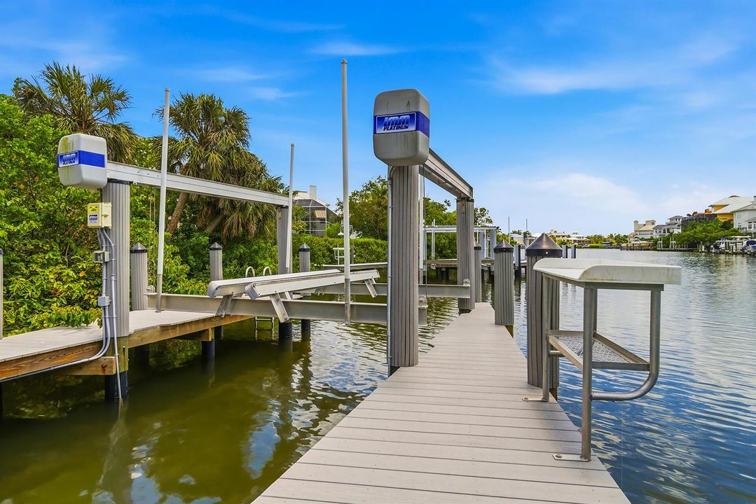 98-SOUTHPORT-COVE-34134-088