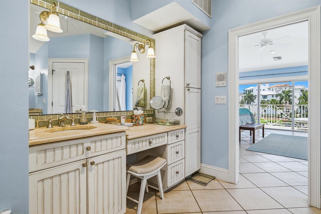 98-SOUTHPORT-COVE-34134-053