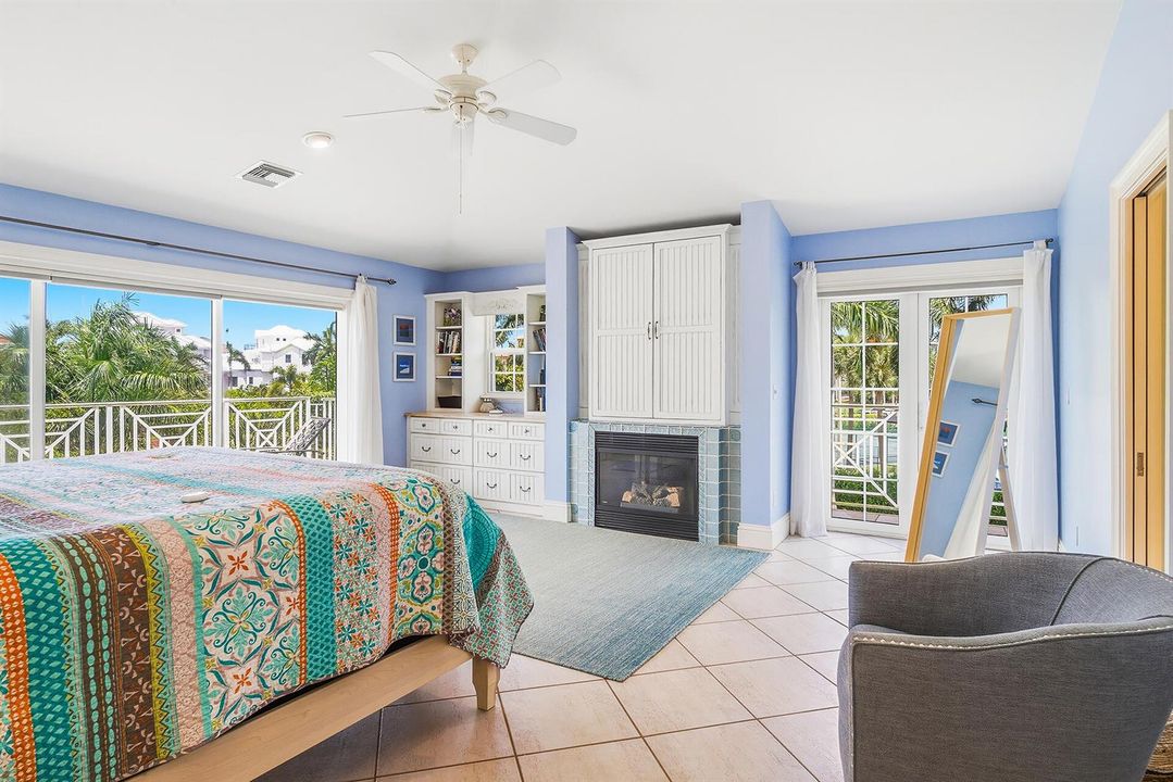 98-SOUTHPORT-COVE-34134-041