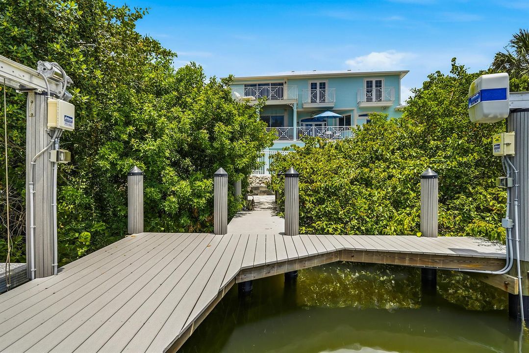 98-SOUTHPORT-COVE-34134-089