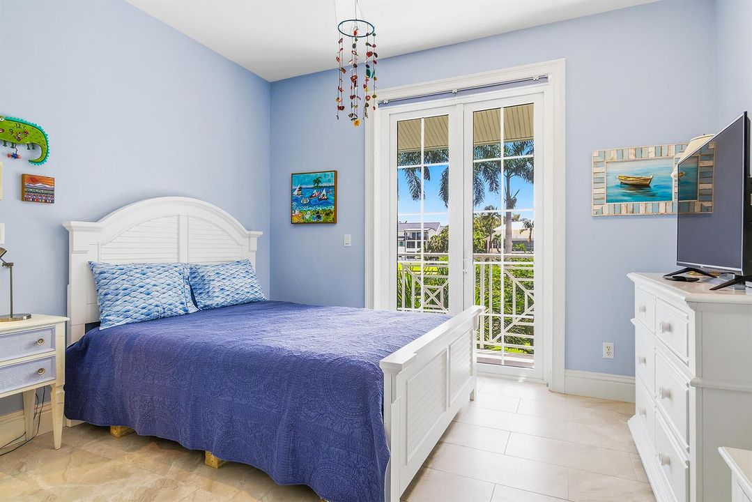 98-SOUTHPORT-COVE-34134-027