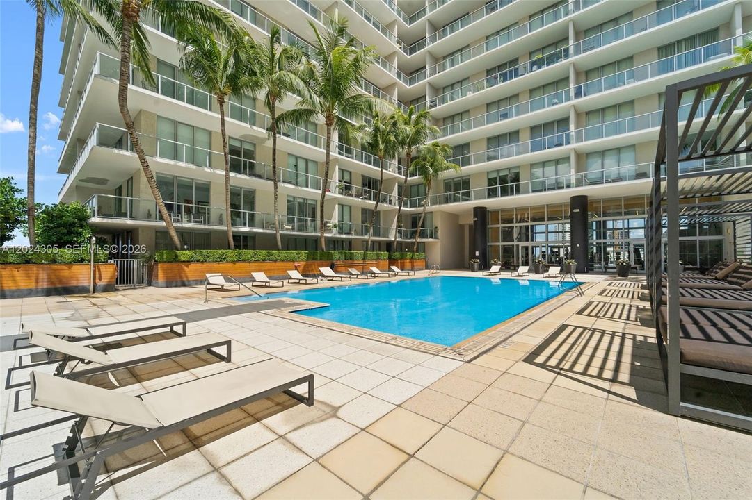 En Renta: $5,995 (2 camas, 2 baños, 1473 Pies cuadrados)