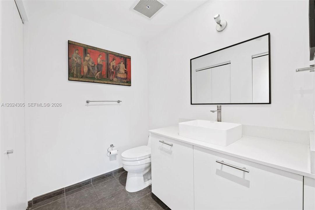 En Renta: $5,995 (2 camas, 2 baños, 1473 Pies cuadrados)