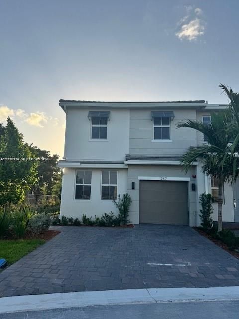 Recently Rented: $4,400 (4 beds, 3 baths, 0 Square Feet)