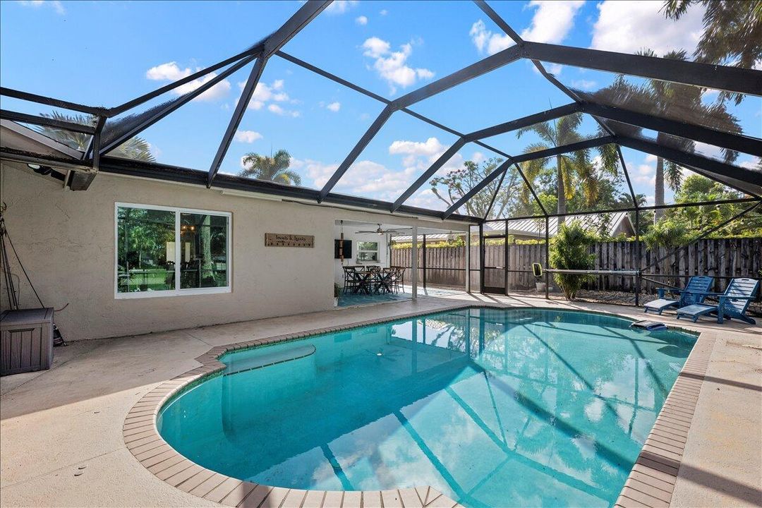 spreened pool