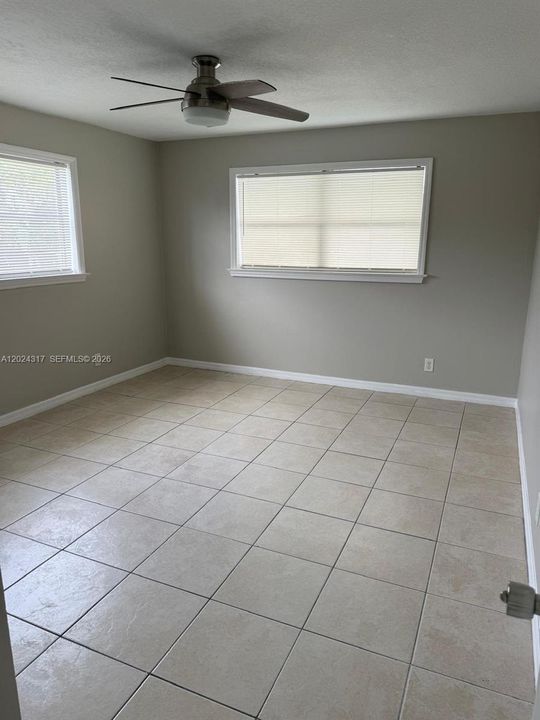 For Rent: $2,155 (2 beds, 1 baths, 1020 Square Feet)