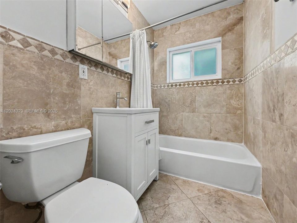 Active With Contract: $5,500 (4 beds, 2 baths, 1731 Square Feet)
