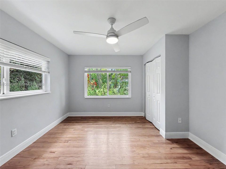 Active With Contract: $5,500 (4 beds, 2 baths, 1731 Square Feet)