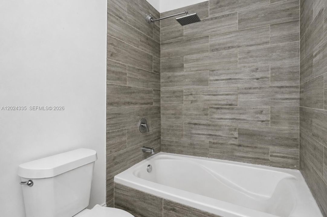 For Sale: $600,000 (4 beds, 2 baths, 1894 Square Feet)