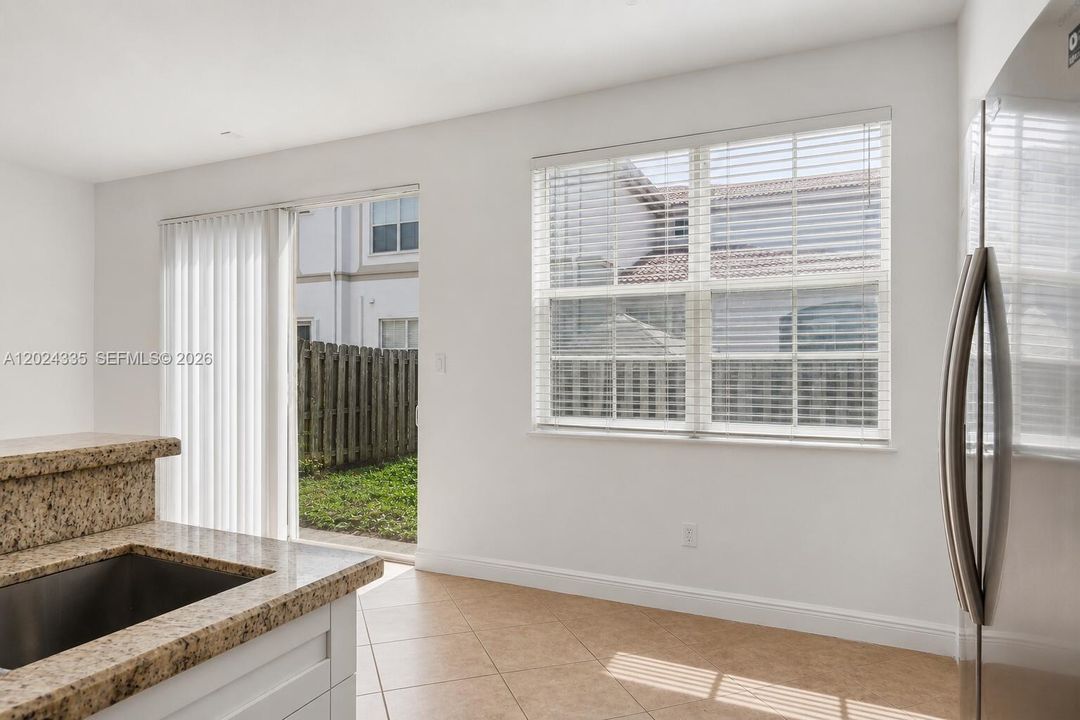 For Sale: $600,000 (4 beds, 2 baths, 1894 Square Feet)