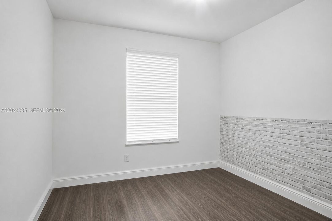 For Sale: $600,000 (4 beds, 2 baths, 1894 Square Feet)