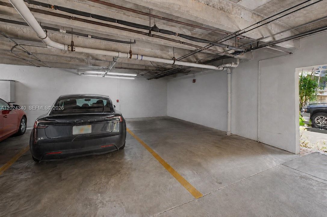 1 covered parking spot