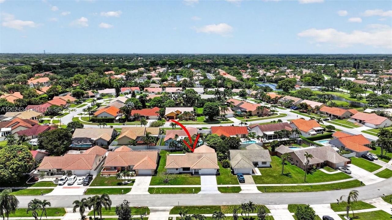 For Rent: $4,400 (4 beds, 2 baths, 2142 Square Feet)