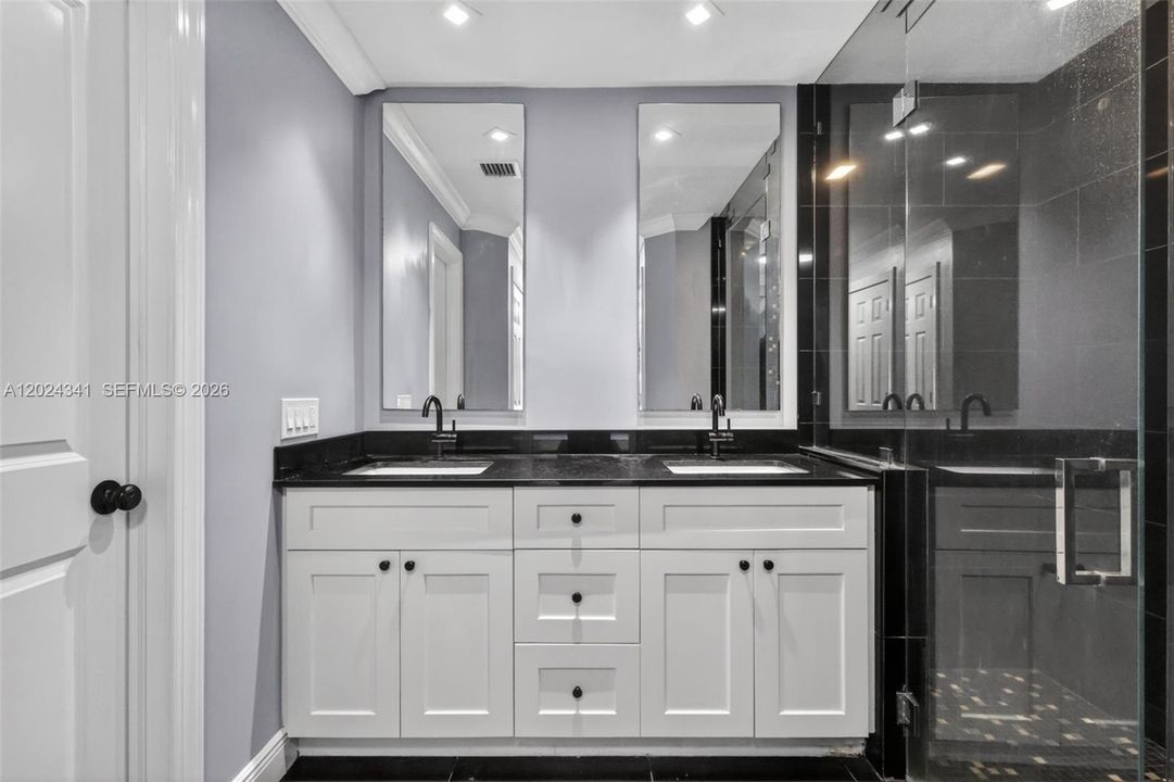 For Rent: $4,400 (4 beds, 2 baths, 2142 Square Feet)
