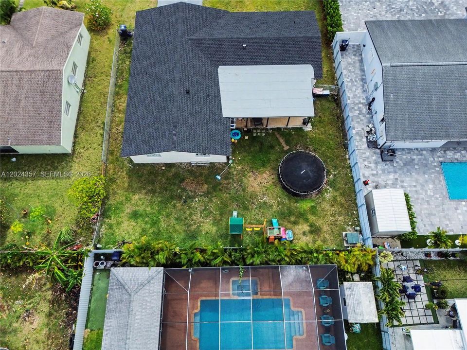 En Venta: $730,000 (5 camas, 3 baños, 1594 Pies cuadrados)