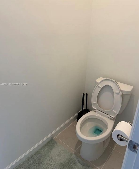 Под контрактом: $2,999 (3 спален, 2 ванн, 2190 Квадратных фут)