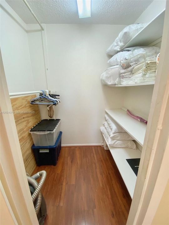 En Venta: $249,900 (1 camas, 1 baños, 725 Pies cuadrados)