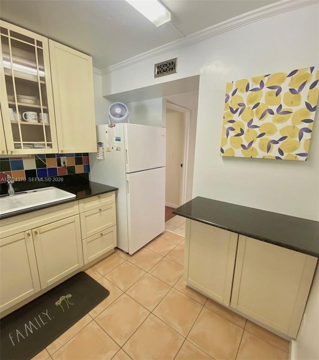 En Venta: $249,900 (1 camas, 1 baños, 725 Pies cuadrados)