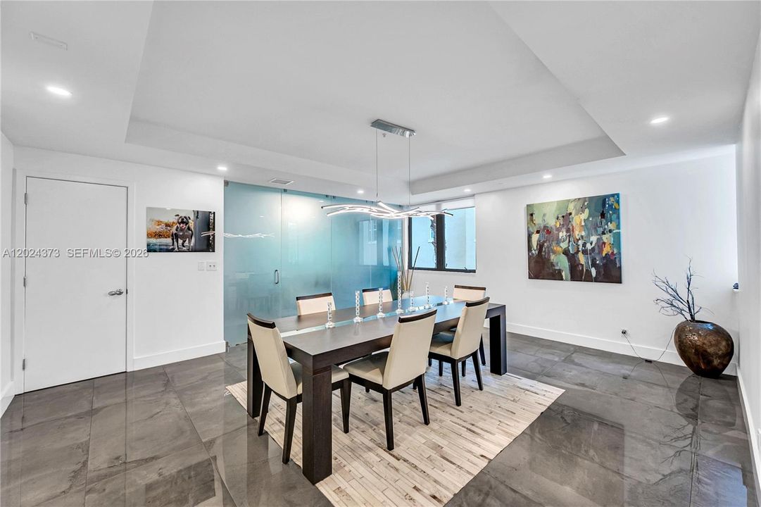 В аренду: $8,000 (4 спален, 3 ванн, 3271 Квадратных фут)