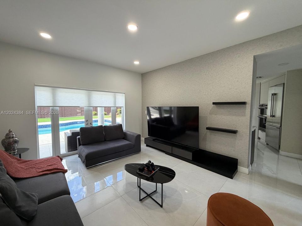 For Rent: $7,700 (4 beds, 3 baths, 2905 Square Feet)