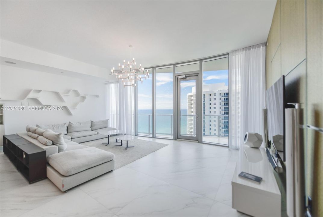For Sale: $2,575,000 (2 beds, 3 baths, 2070 Square Feet)