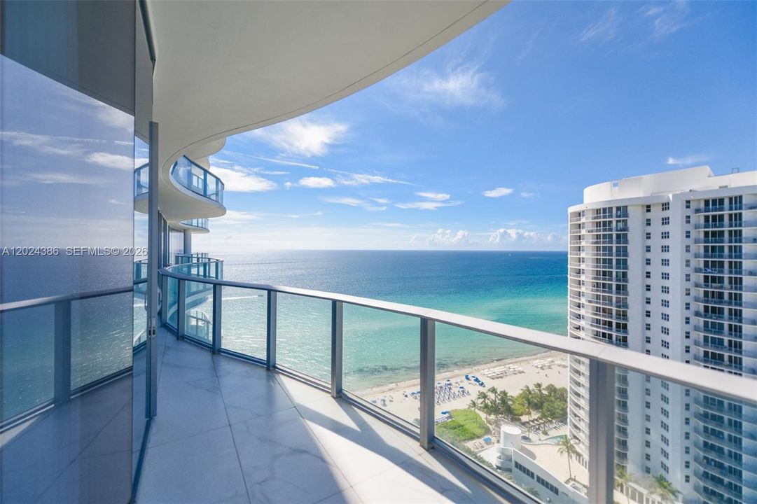 For Sale: $2,575,000 (2 beds, 3 baths, 2070 Square Feet)